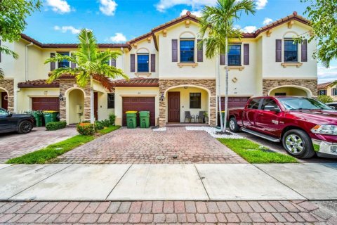 Adosado en Homestead, Florida 3 dormitorios, 152.55 m2 № 2015958