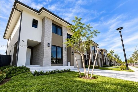 Villa ou maison à vendre à Florida City, Floride: 5 chambres, 176.7 m2 № 2428223 - photo 6
