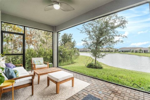 Villa ou maison à vendre à Land O' Lakes, Floride: 3 chambres, 182.83 m2 № 2399152 - photo 18