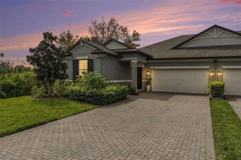 Villa ou maison à CONNERTON

 à Land O' Lakes, Floride 3 chambres, 182.83 m2 № 2399152