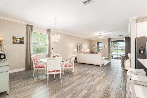 Villa ou maison à vendre à Land O' Lakes, Floride: 3 chambres, 182.83 m2 № 2399152 - photo 6
