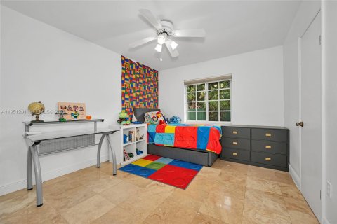 Casa en venta en Miami, Florida, 7 dormitorios, 508.55 m2 № 2007281 - foto 25
