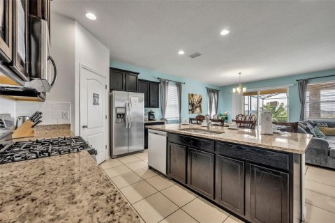 House in Davenport, Florida 6 bedrooms, 303.79 sq.m. № 870582 - photo 8