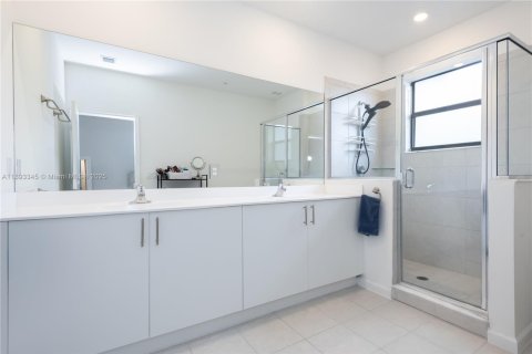 Touwnhouse à vendre à Pembroke Pines, Floride: 3 chambres, 163.14 m2 № 1945486 - photo 19