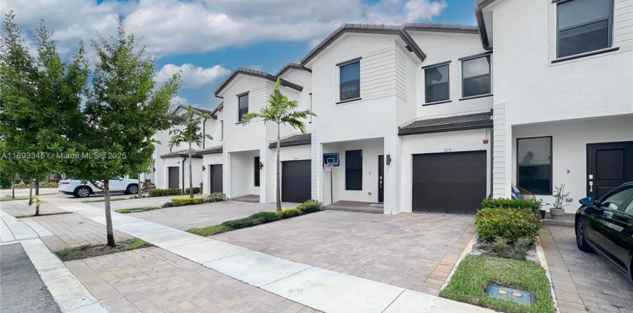Touwnhouse à Pembroke Pines, Floride 3 chambres, 163.14 m2 № 1945486