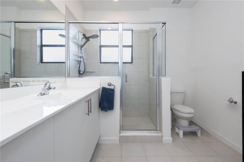 Touwnhouse à vendre à Pembroke Pines, Floride: 3 chambres, 163.14 m2 № 1945486 - photo 20