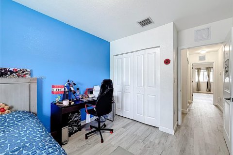 Купить таунхаус в Флорида-Сити, Флорида 4 спальни, 160.72м2, № 2053225 - фото 16