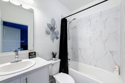 Купить таунхаус в Флорида-Сити, Флорида 4 спальни, 160.72м2, № 2053225 - фото 18