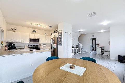 Купить таунхаус в Флорида-Сити, Флорида 4 спальни, 160.72м2, № 2053225 - фото 9