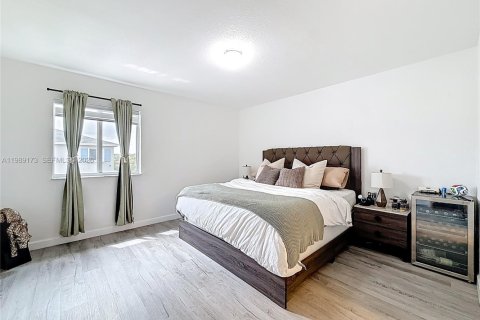 Купить таунхаус в Флорида-Сити, Флорида 4 спальни, 160.72м2, № 2053225 - фото 23