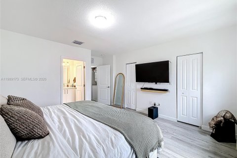 Купить таунхаус в Флорида-Сити, Флорида 4 спальни, 160.72м2, № 2053225 - фото 25