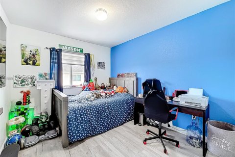 Купить таунхаус в Флорида-Сити, Флорида 4 спальни, 160.72м2, № 2053225 - фото 17