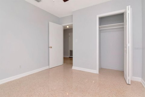 Casa en venta en Tampa, Florida, 3 dormitorios, 118.45 m2 № 1849926 - foto 16