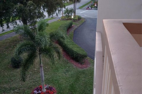 Condominio en venta en Coconut Creek, Florida, 2 dormitorios № 862918 - foto 1
