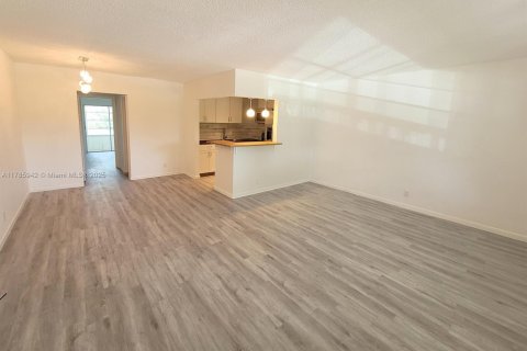 Condominio en venta en West Palm Beach, Florida, 1 dormitorio, 60.01 m2 № 2023067 - foto 18