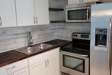 Condominio en venta en West Palm Beach, Florida, 1 dormitorio, 60.01 m2 № 2023067 - foto 3