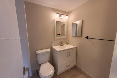 Condominio en venta en West Palm Beach, Florida, 1 dormitorio, 60.01 m2 № 2023067 - foto 7