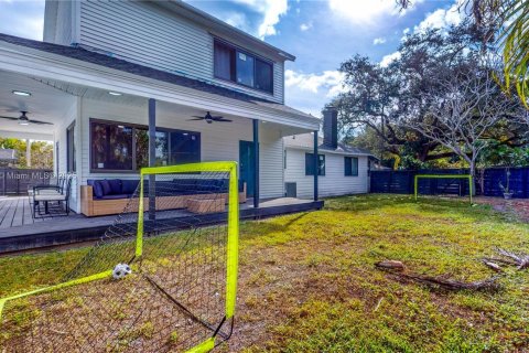 House in Hollywood, Florida 4 bedrooms, 187.66 sq.m. № 1955201 - photo 21