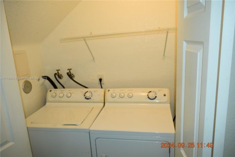 Condo in Homestead, Florida, 2 bedrooms  № 1697371 - photo 25