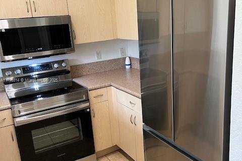 Condo in Homestead, Florida, 2 bedrooms  № 1697371 - photo 11