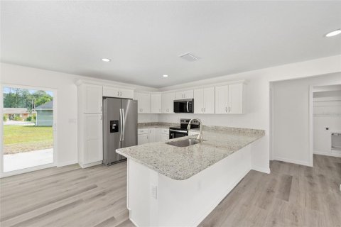 Villa ou maison à vendre à Ocklawaha, Floride: 3 chambres, 116.22 m2 № 1884386 - photo 21