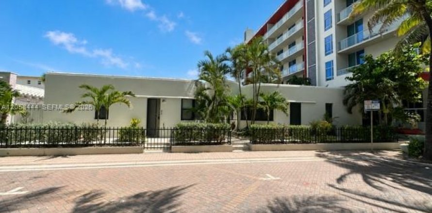 Condo in Hollywood, Florida, 1 bedroom  № 2263991
