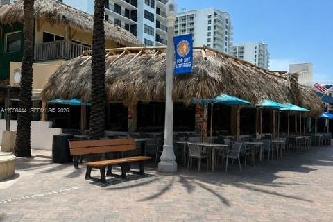 Condo in Hollywood, Florida, 1 bedroom  № 2263991 - photo 20