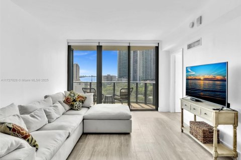 Condominio en alquiler en Miami, Florida, 1 dormitorio, 67.35 m2 № 2059962 - foto 9