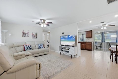 Casa en venta en North Port, Florida, 2 dormitorios, 83.61 m2 № 2231756 - foto 9