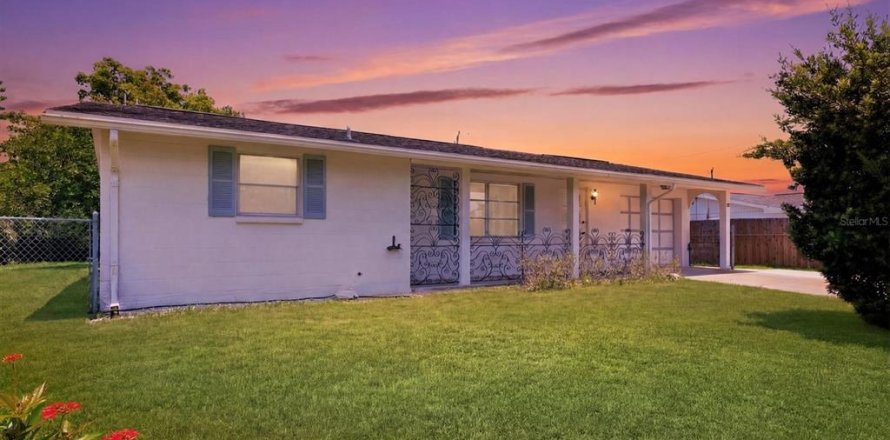 Casa en North Port, Florida 2 dormitorios, 83.61 m2 № 2231756