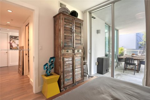 Condo in Miami, Florida, 1 bedroom  № 1929742 - photo 14