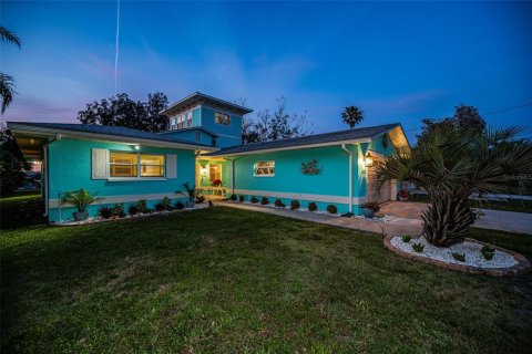 Casa en venta en Tarpon Springs, Florida, 3 dormitorios, 288.28 m2 № 2216929 - foto 9