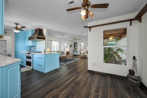 Casa en venta en Tarpon Springs, Florida, 3 dormitorios, 288.28 m2 № 2216929 - foto 29