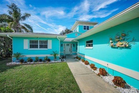 Casa en venta en Tarpon Springs, Florida, 3 dormitorios, 288.28 m2 № 2216929 - foto 15