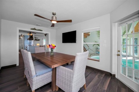 Casa en venta en Tarpon Springs, Florida, 3 dormitorios, 288.28 m2 № 2216929 - foto 26