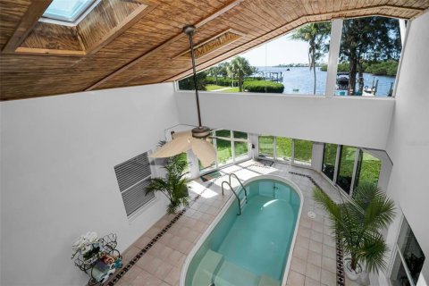 Casa en venta en Tarpon Springs, Florida, 3 dormitorios, 288.28 m2 № 2216929 - foto 3