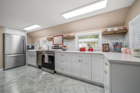Villa ou maison à vendre à Largo, Floride: 1 chambre, 56.3 m2 № 1917085 - photo 10
