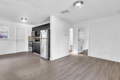 Immobilier commercial à vendre à Fort Lauderdale, Floride: 176.14 m2 № 2025278 - photo 11