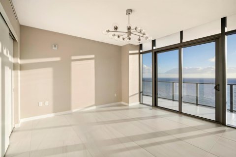 Condominio en venta en Pompano Beach, Florida, 4 dormitorios, 429.95 m2 № 2146614 - foto 24