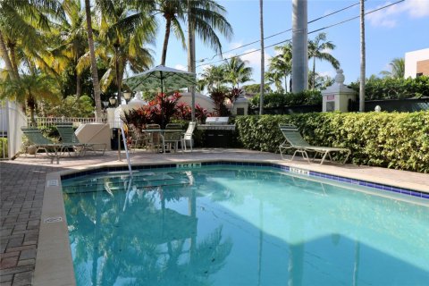 Appartement à louer à Wilton Manors, Floride: 2 chambres № 970268 - photo 1