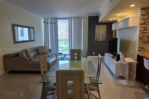 Купить кондоминиум в Холливуд, Флорида 1 спальня, 73.3м2, № 1949766 - фото 13