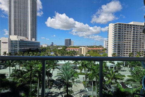 Купить кондоминиум в Холливуд, Флорида 1 спальня, 73.3м2, № 1949766 - фото 15