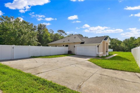 Снять в аренду виллу или дом в Киссимми, Флорида 4 спальни, № 1935483 - фото 28