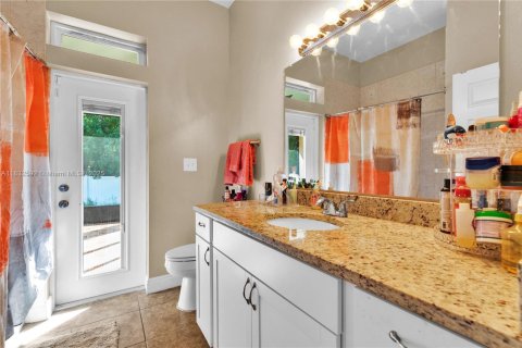 Снять в аренду виллу или дом в Киссимми, Флорида 4 спальни, № 1935483 - фото 17