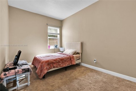 Снять в аренду виллу или дом в Киссимми, Флорида 4 спальни, № 1935483 - фото 20