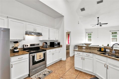 Снять в аренду виллу или дом в Киссимми, Флорида 4 спальни, № 1935483 - фото 11