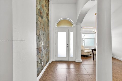 Снять в аренду виллу или дом в Киссимми, Флорида 4 спальни, № 1935483 - фото 8