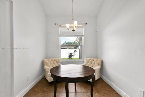 Снять в аренду виллу или дом в Киссимми, Флорида 4 спальни, № 1935483 - фото 6