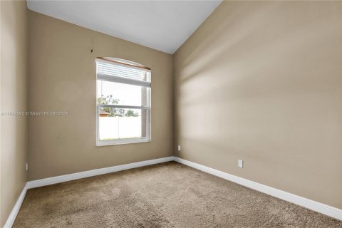 Снять в аренду виллу или дом в Киссимми, Флорида 4 спальни, № 1935483 - фото 18