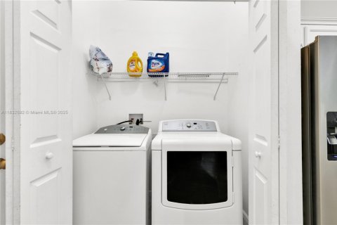 Снять в аренду виллу или дом в Киссимми, Флорида 4 спальни, № 1935483 - фото 12